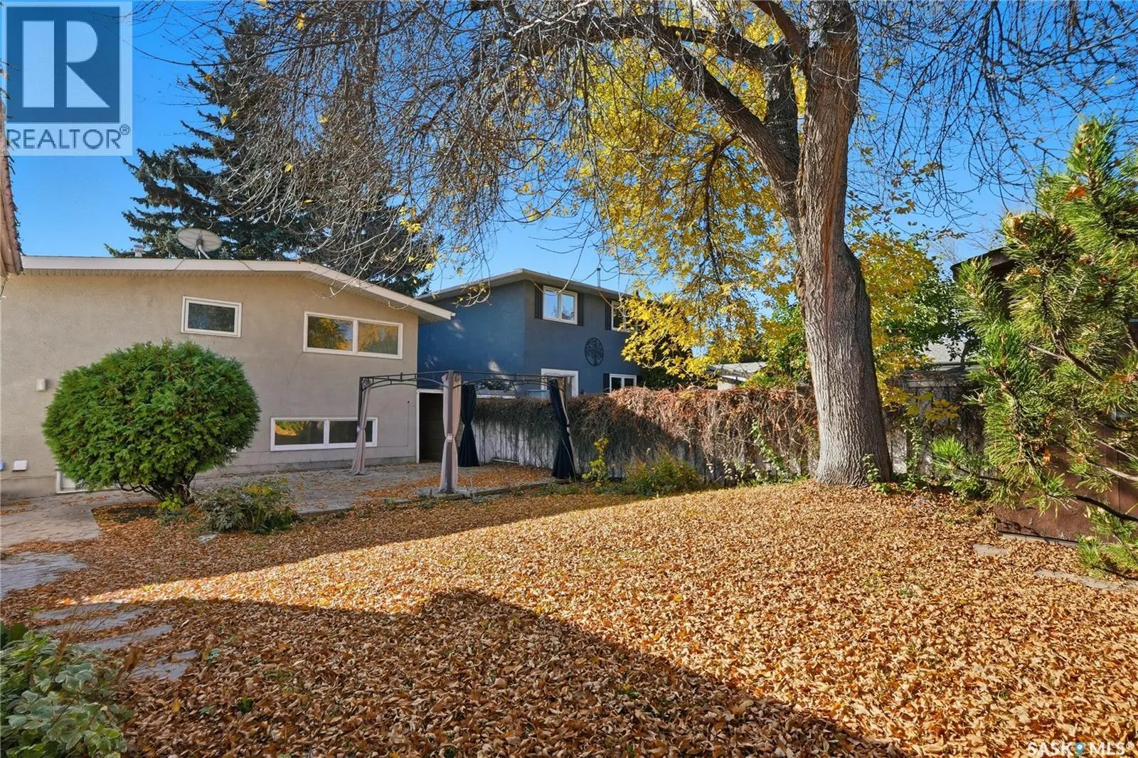 42 Red River ROAD
