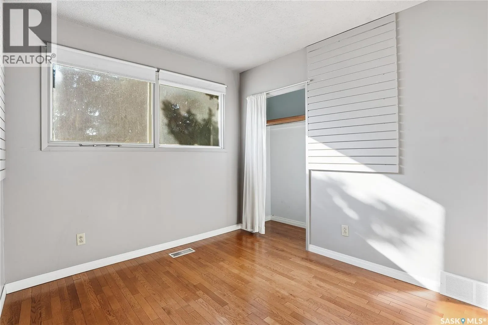 42 Red River ROAD