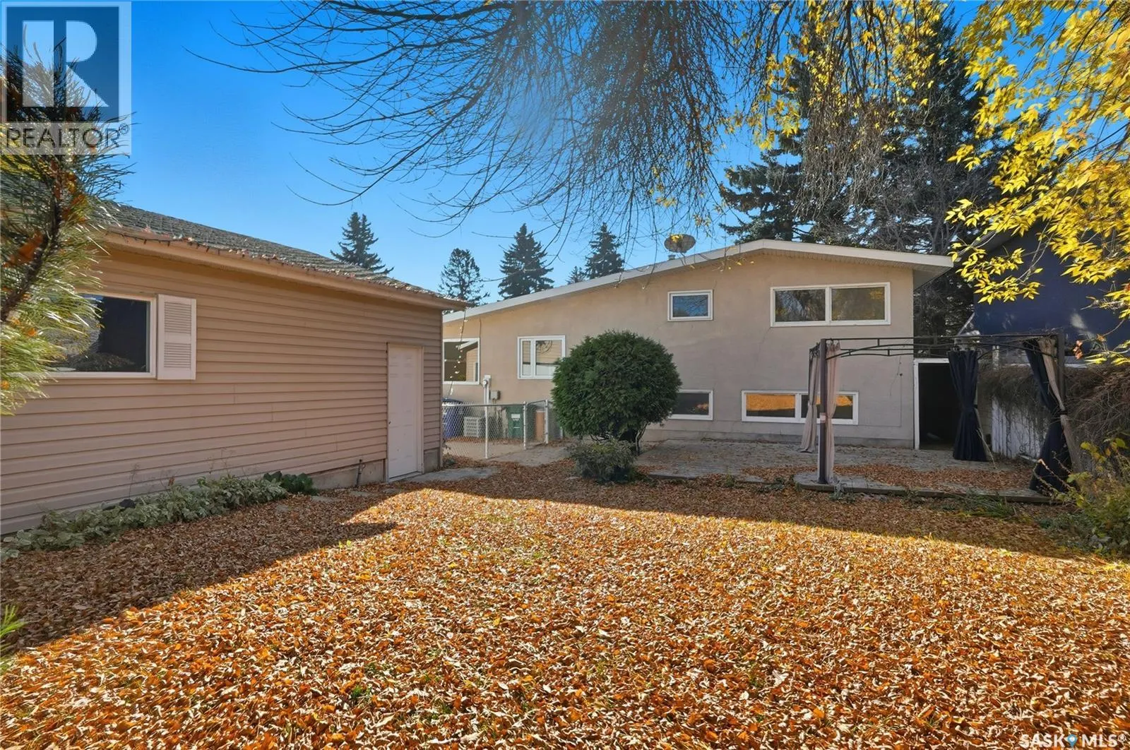 42 Red River ROAD