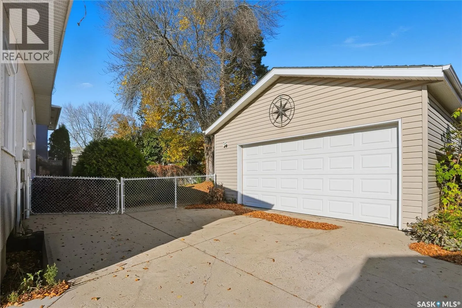 42 Red River ROAD