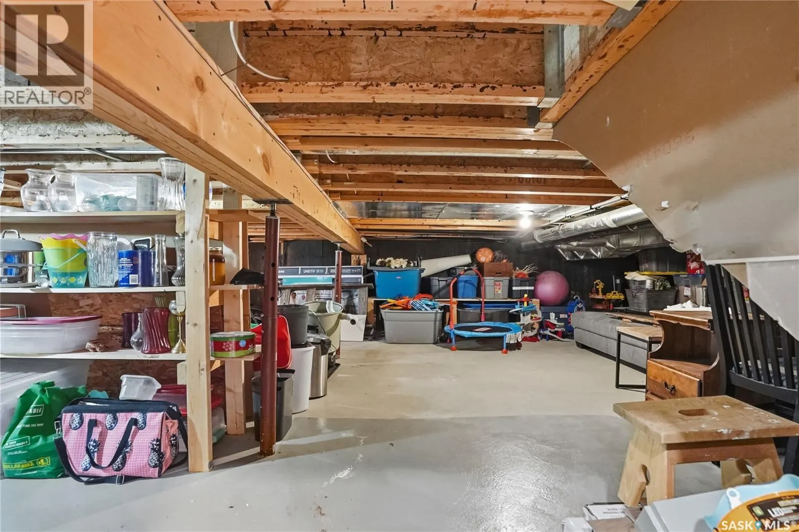 103 Budz CRESCENT