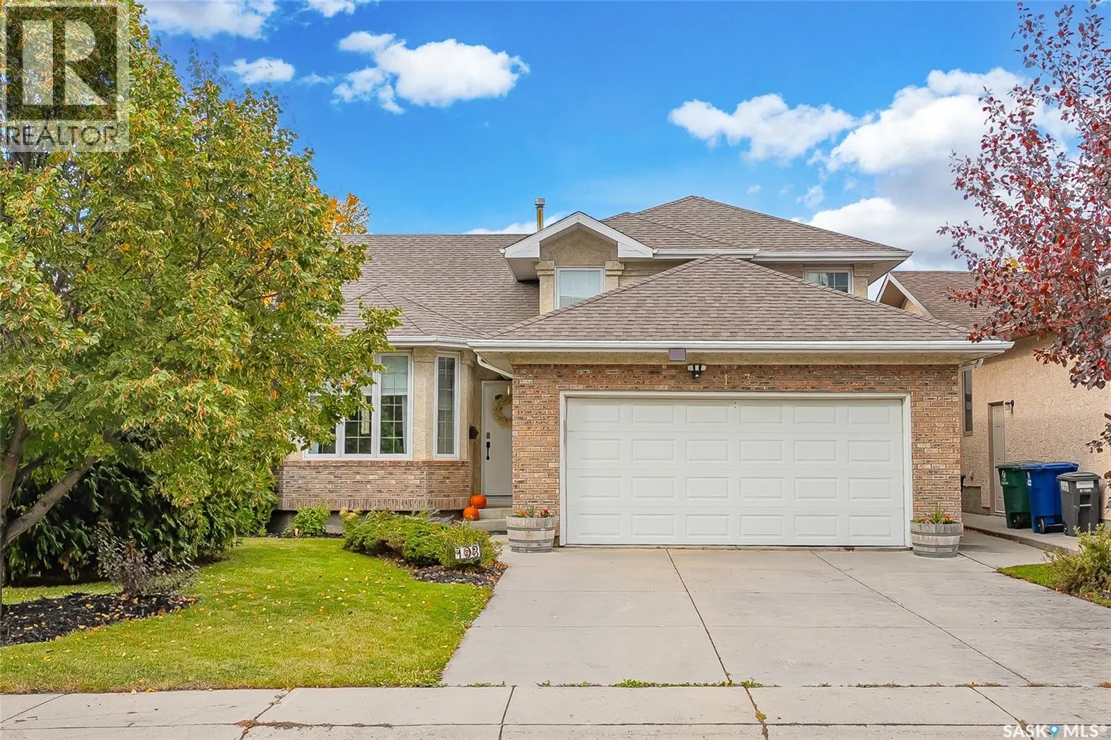 103 Budz CRESCENT