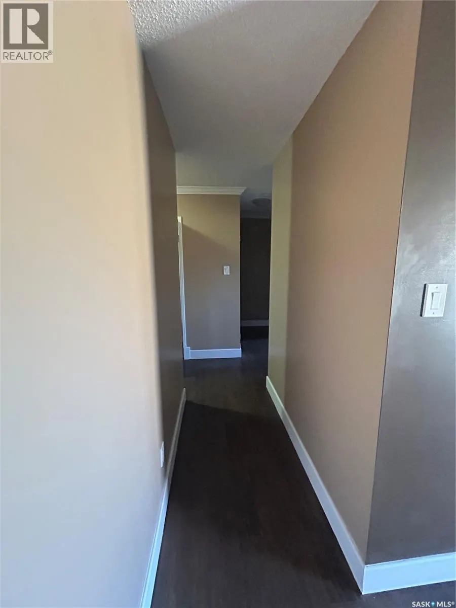 205 929 Northumberland AVENUE