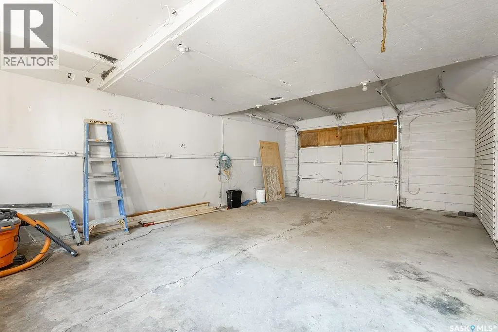 1129 Oxford STREET