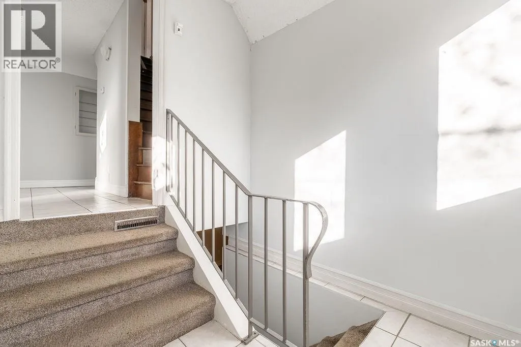 1129 Oxford STREET