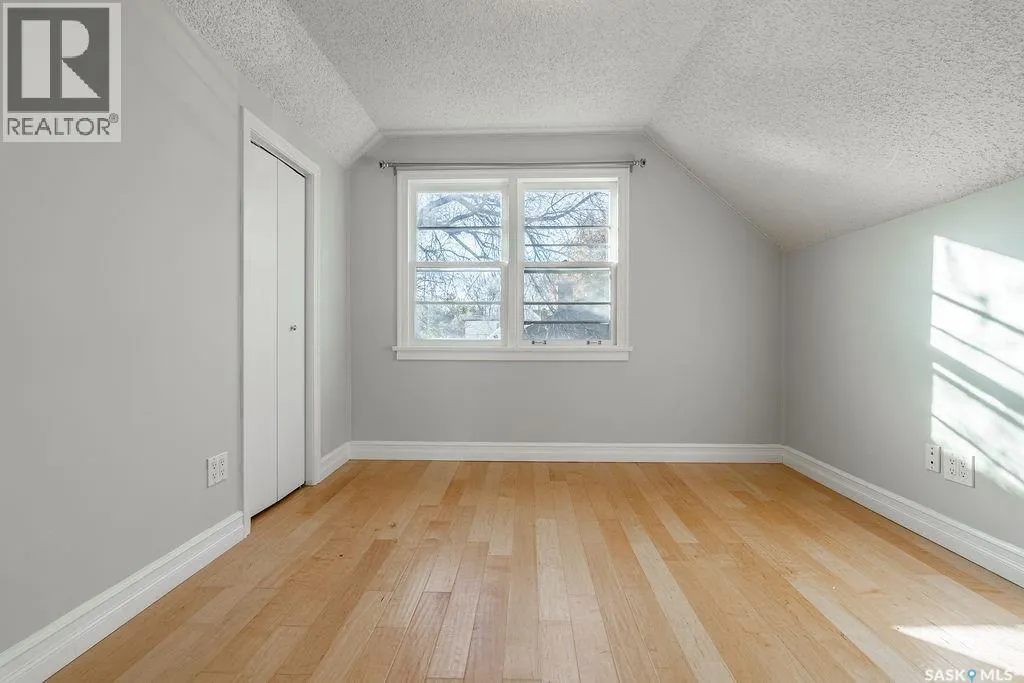 1129 Oxford STREET