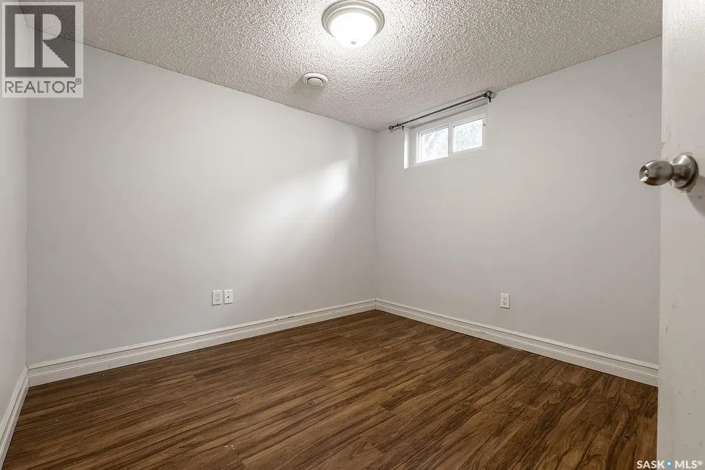 1129 Oxford STREET