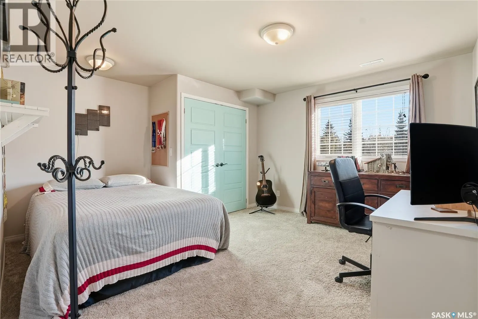 3 Gibson COURT S