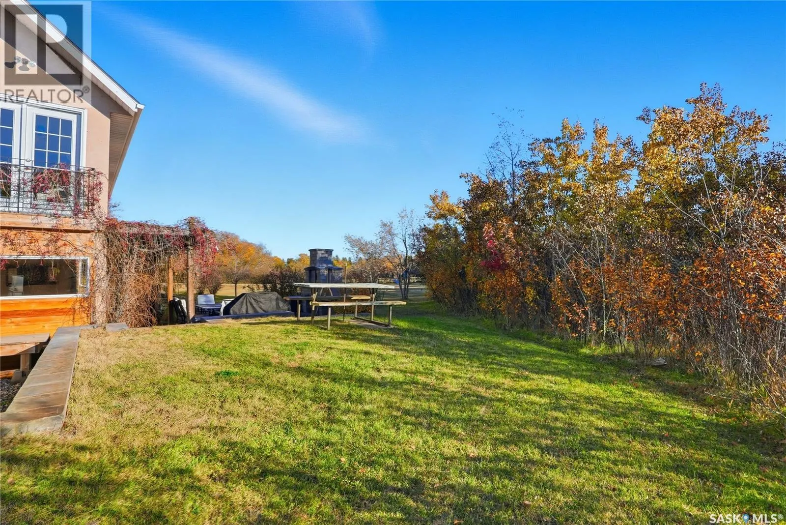 3 Gibson COURT S