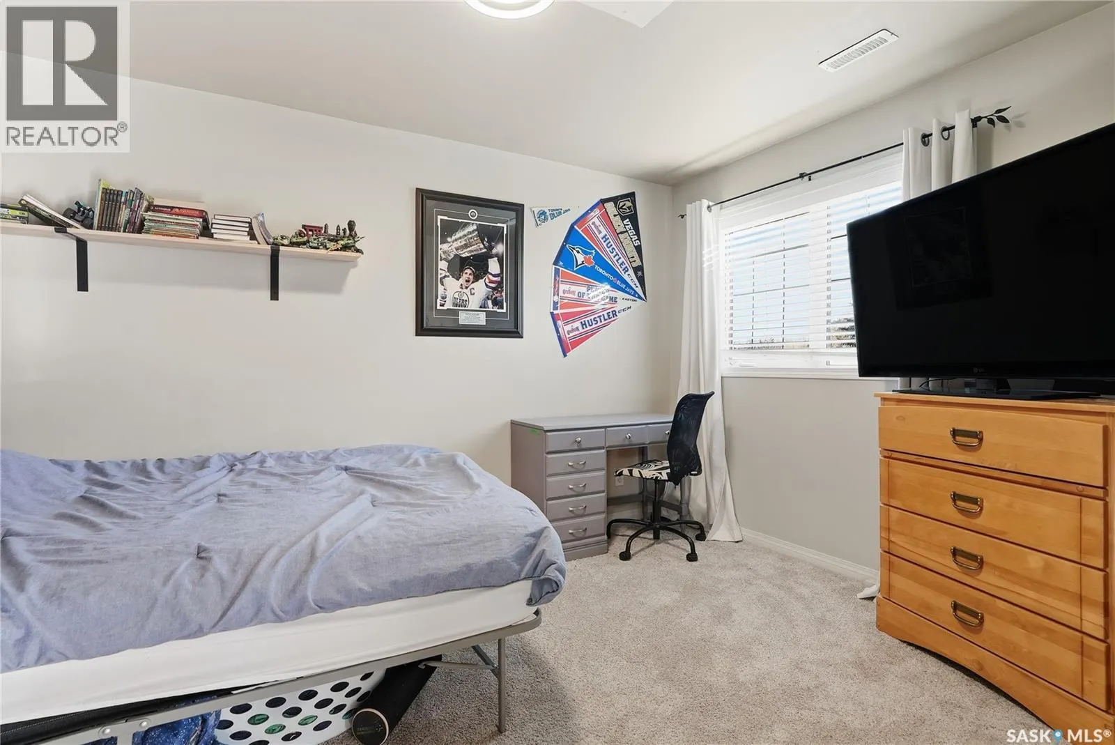 3 Gibson COURT S