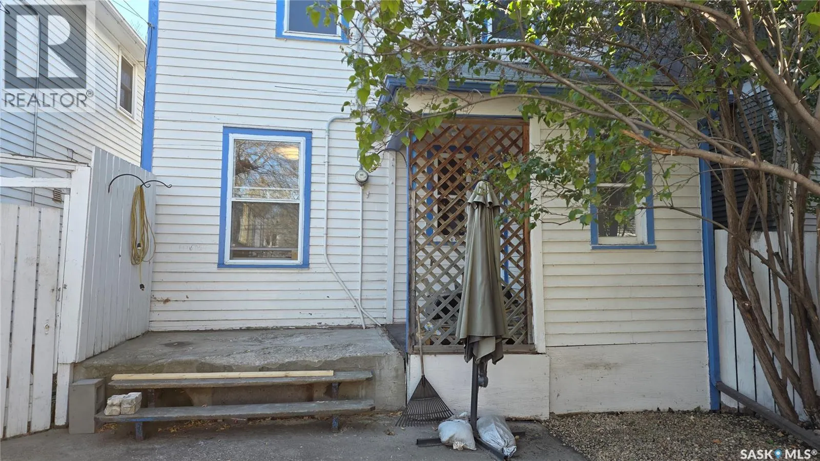 2143 Cameron STREET