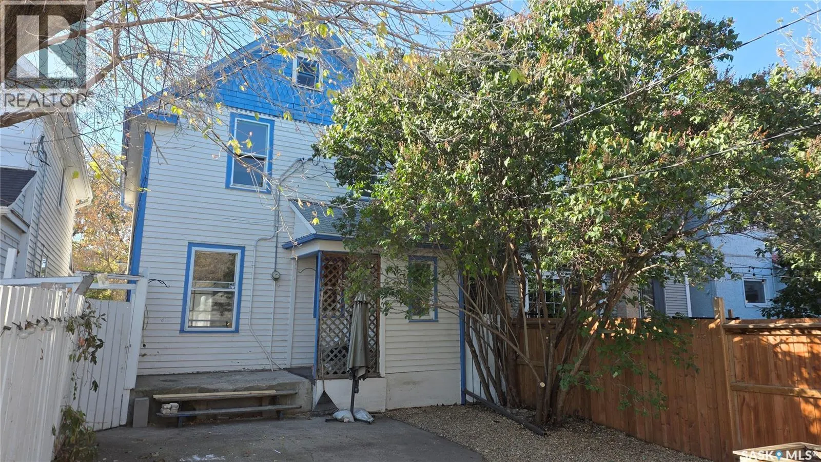 2143 Cameron STREET