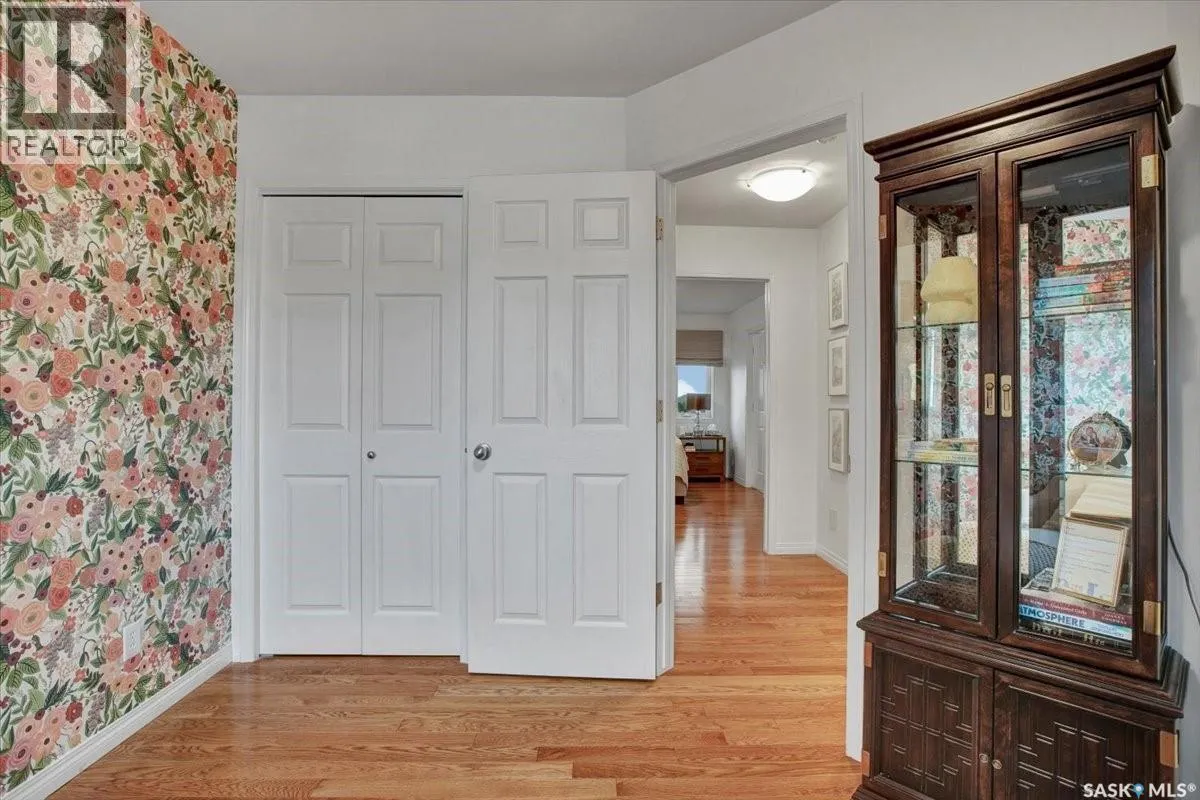 835 Swan CRESCENT