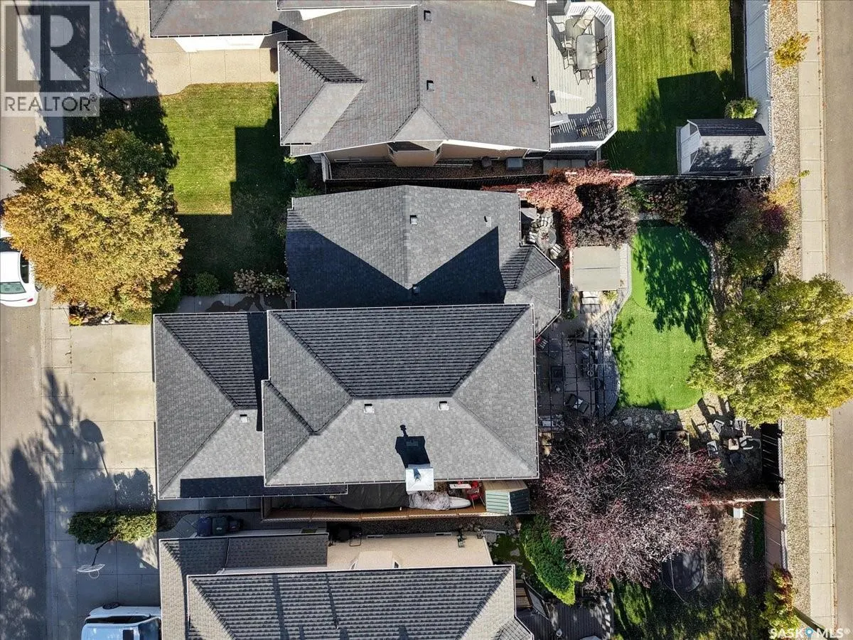 835 Swan CRESCENT