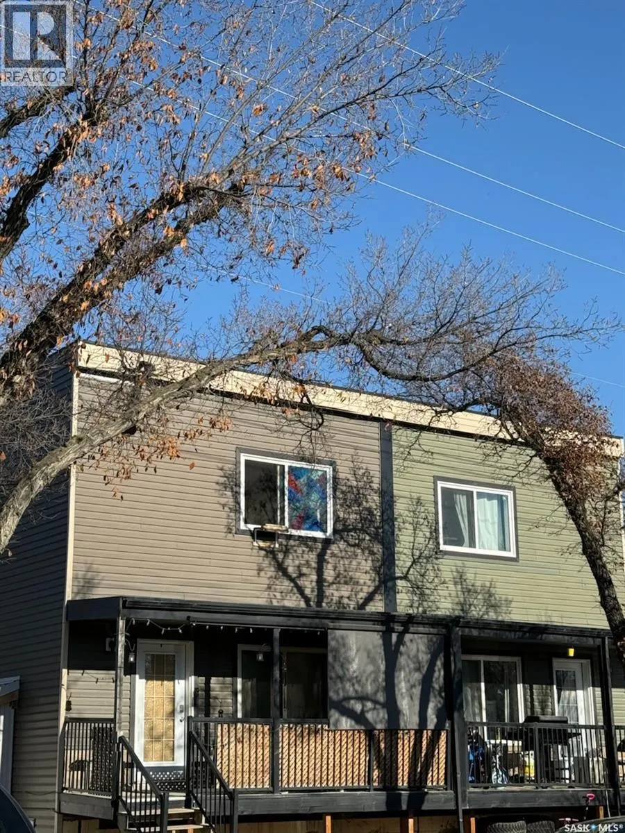 118 5th AVENUE W