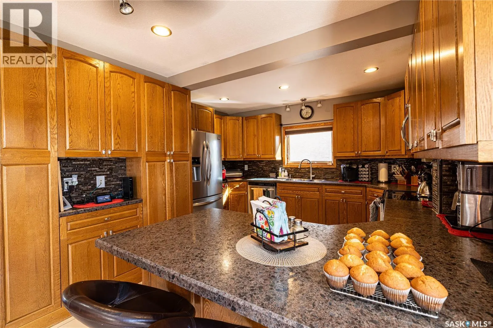 304 1st STREET W