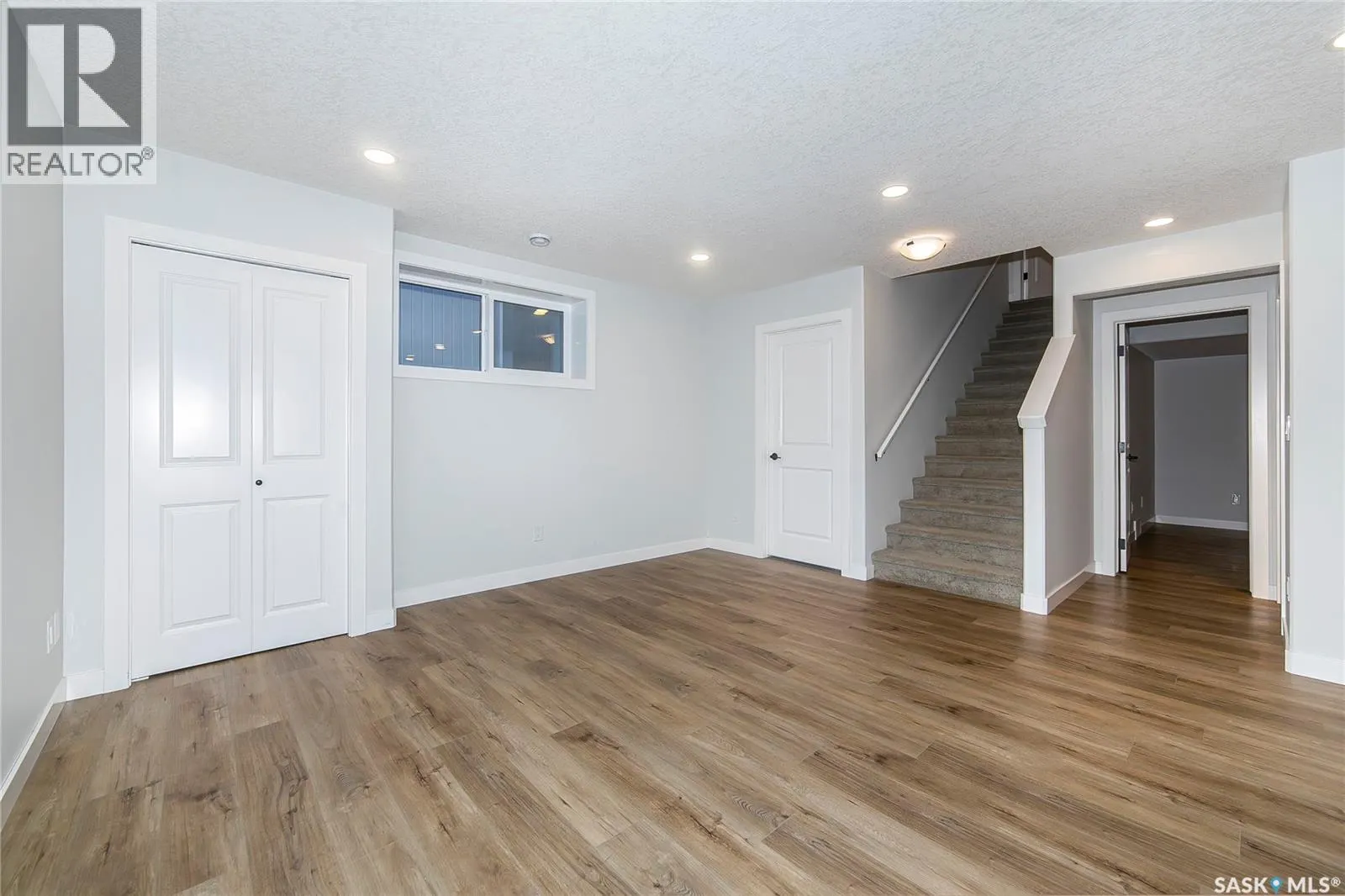 259 Prasad MANOR