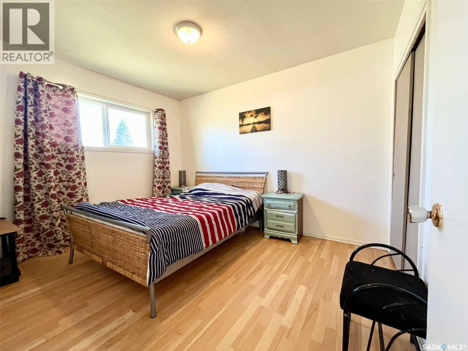 113 1st STREET W