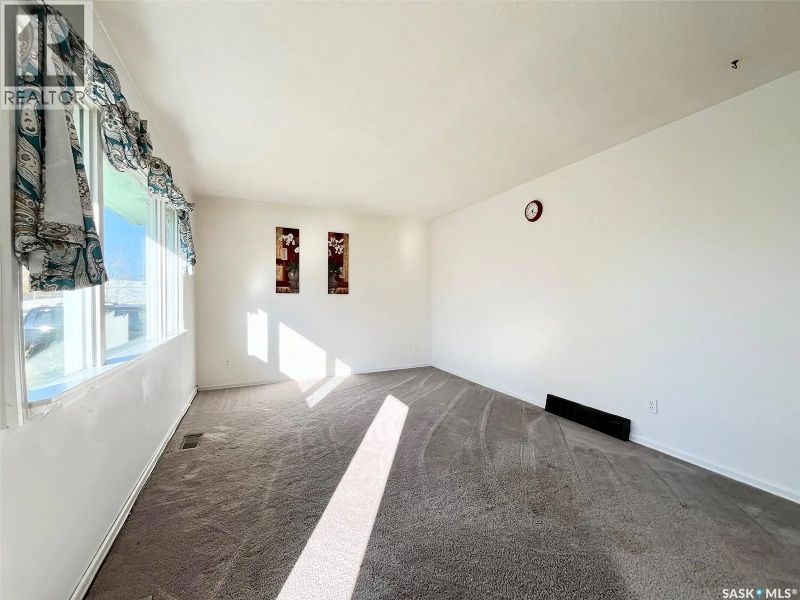 113 1st STREET W