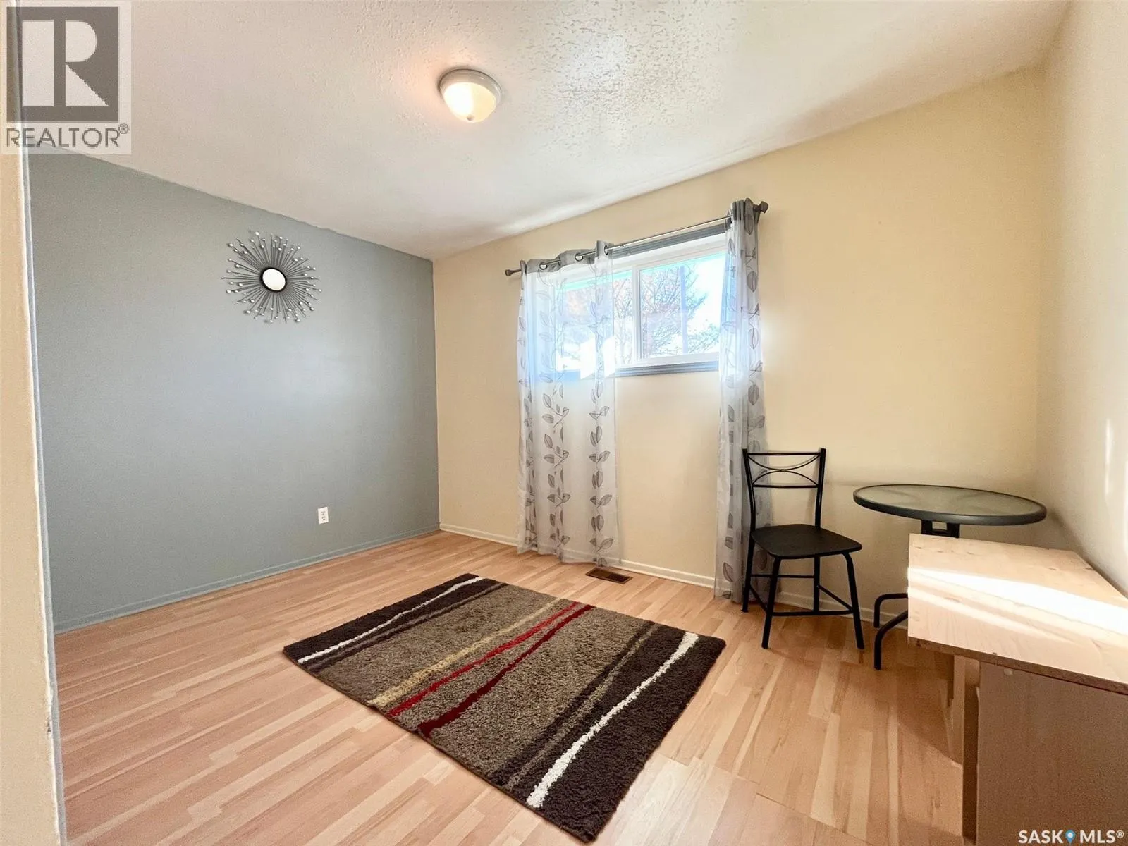 113 1st STREET W