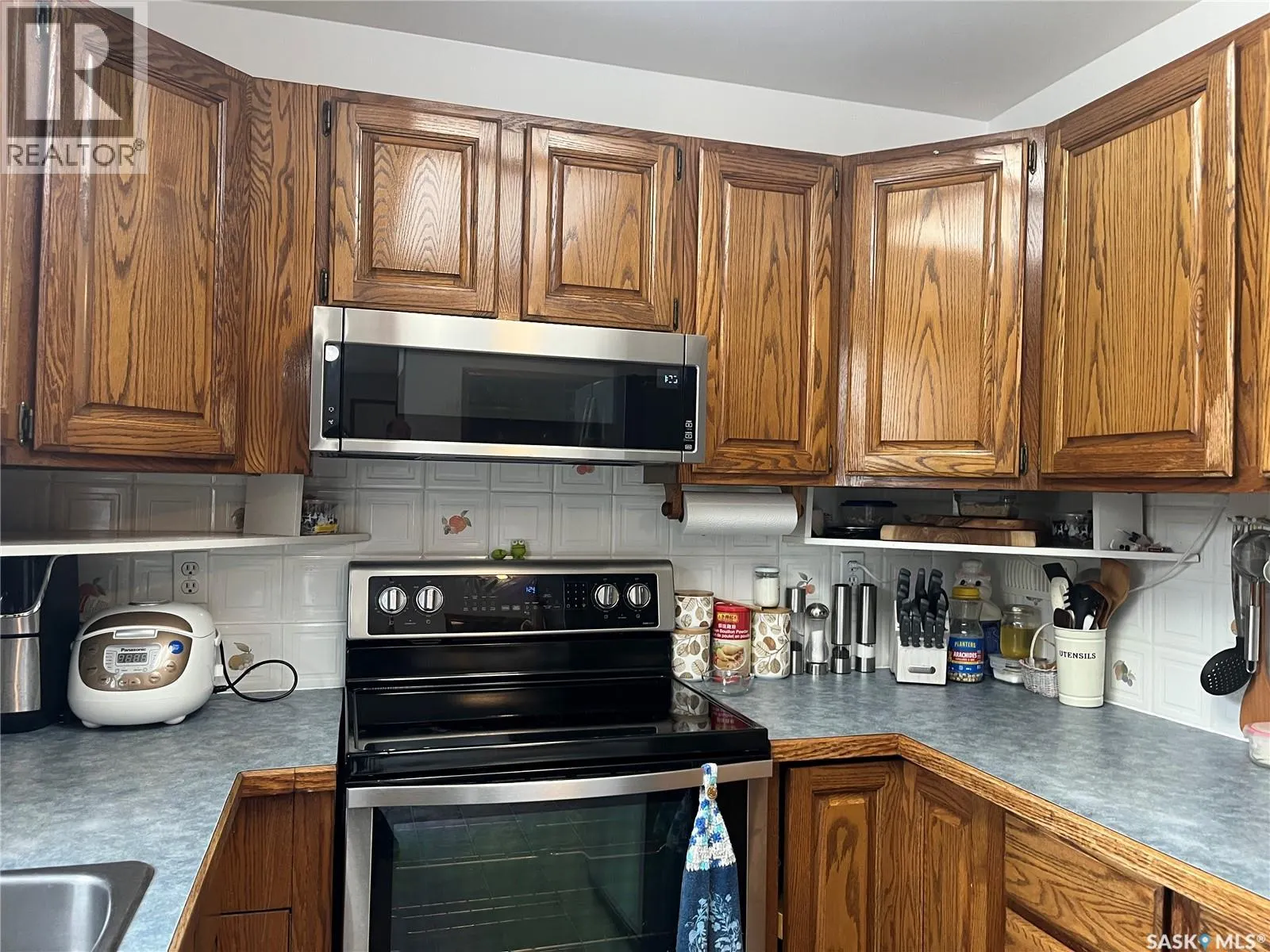 206 4th STREET NW