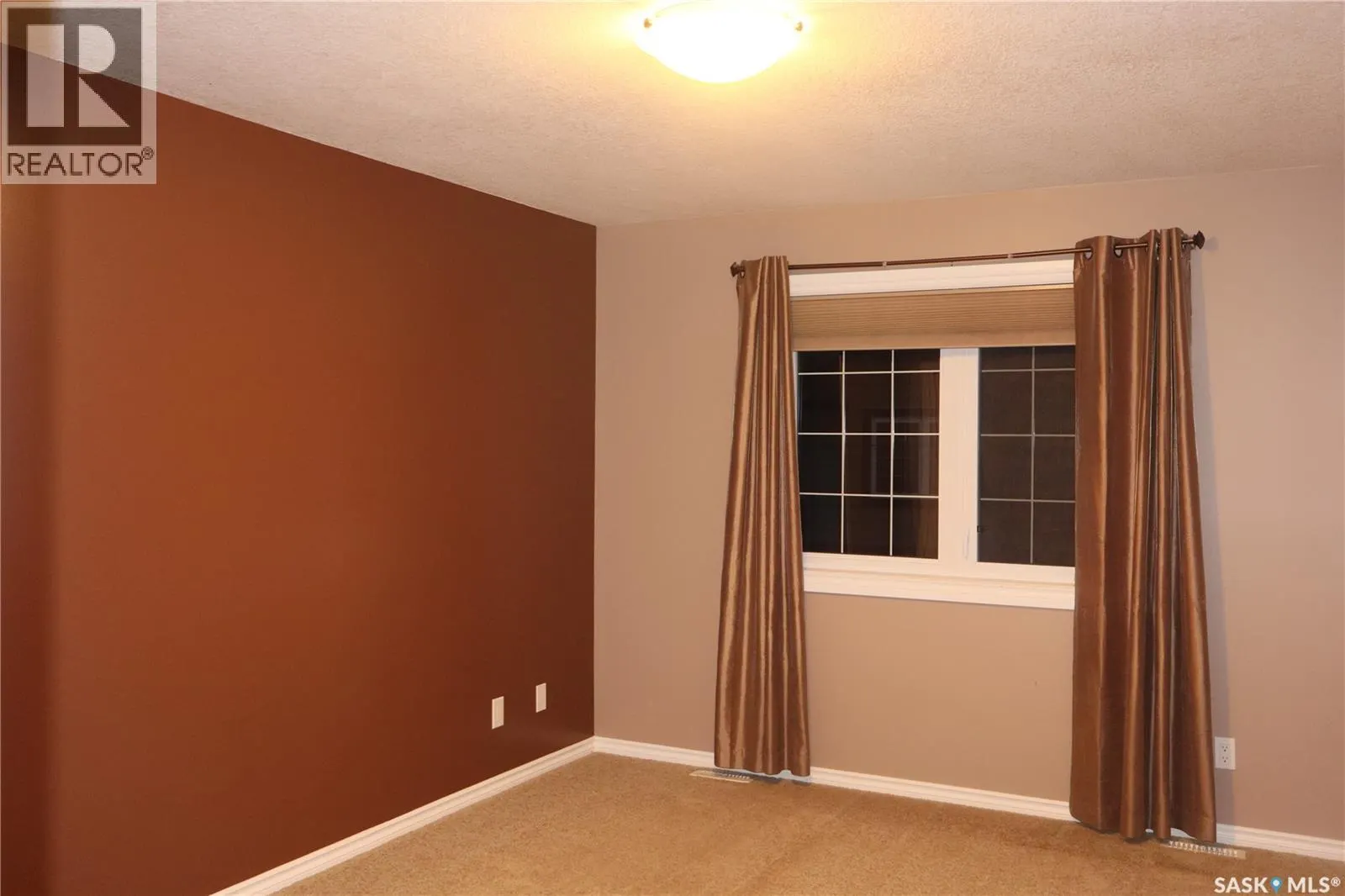 D2 33 Wood Lily DRIVE