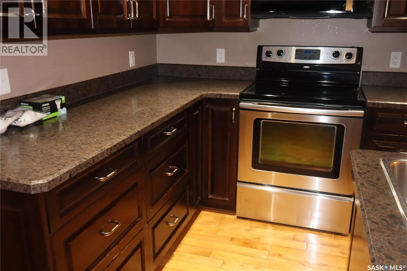 D2 33 Wood Lily DRIVE