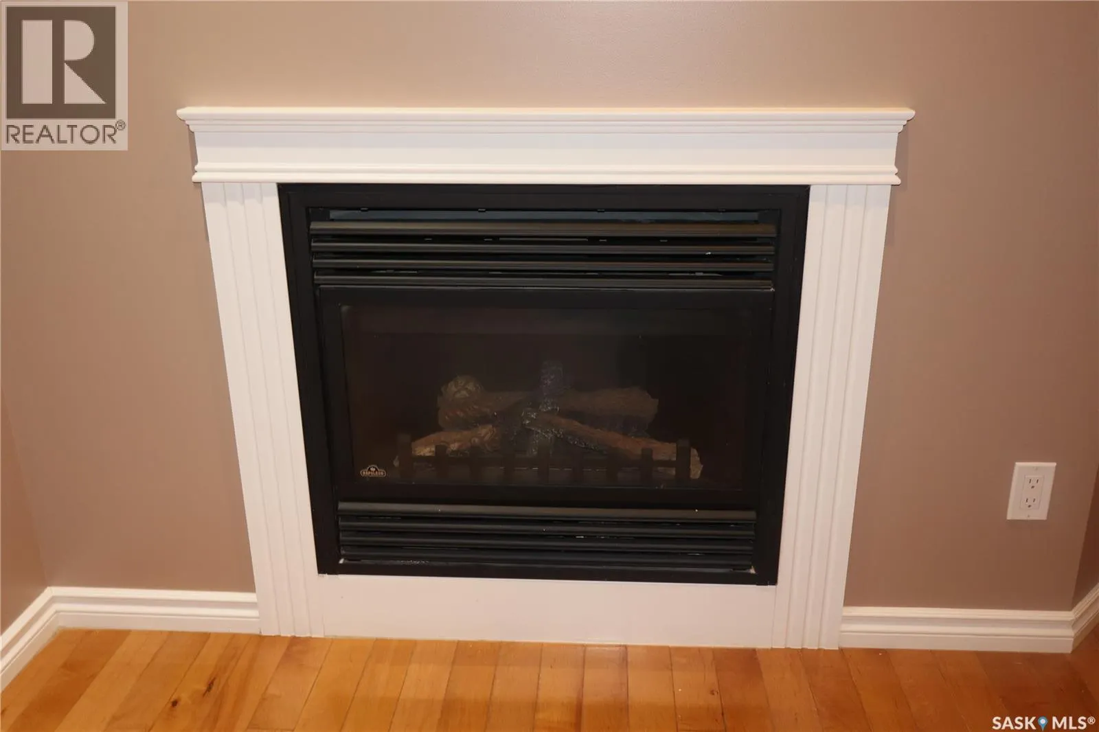 D2 33 Wood Lily DRIVE