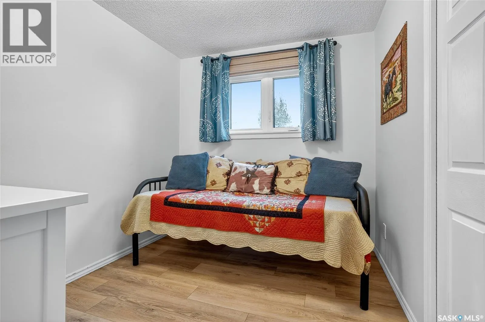 522 5th STREET N