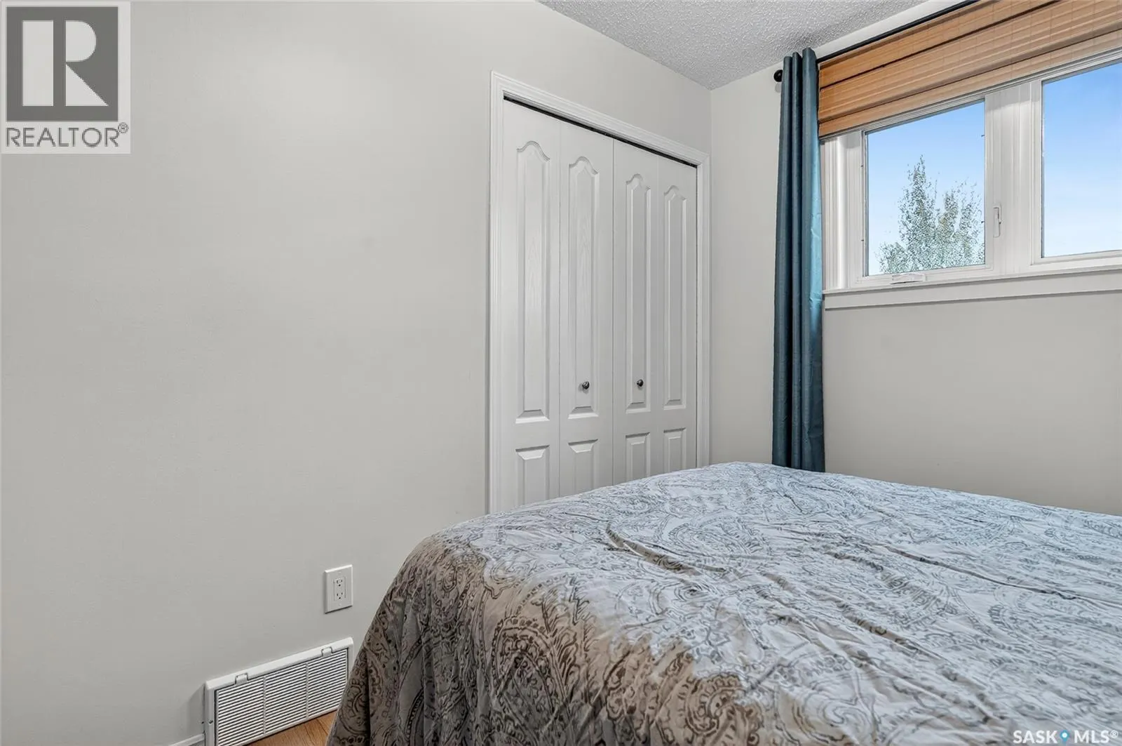 522 5th STREET N