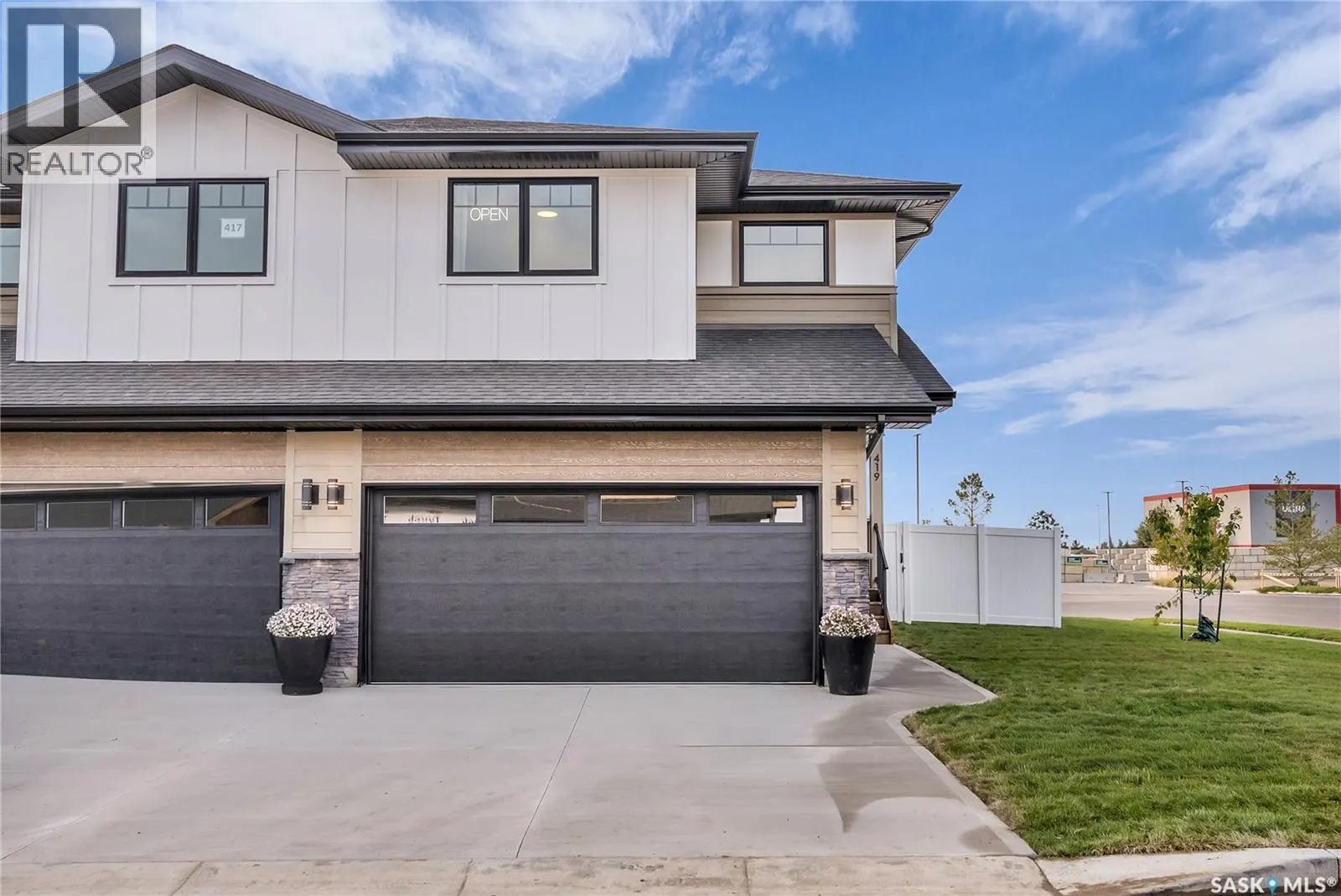 408 155 McFaull WAY