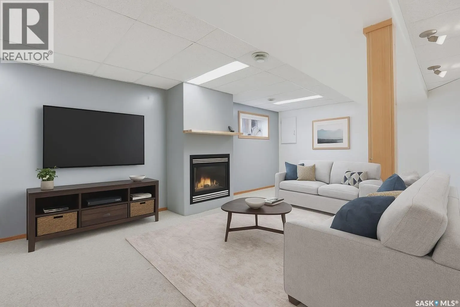 6027 Ehrle CRESCENT