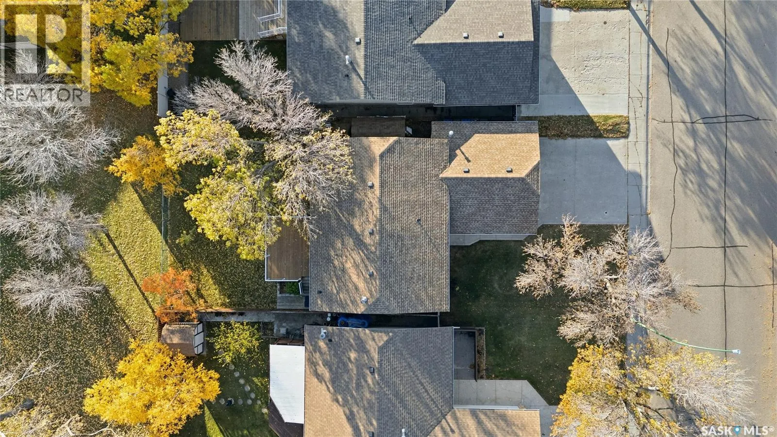 6027 Ehrle CRESCENT