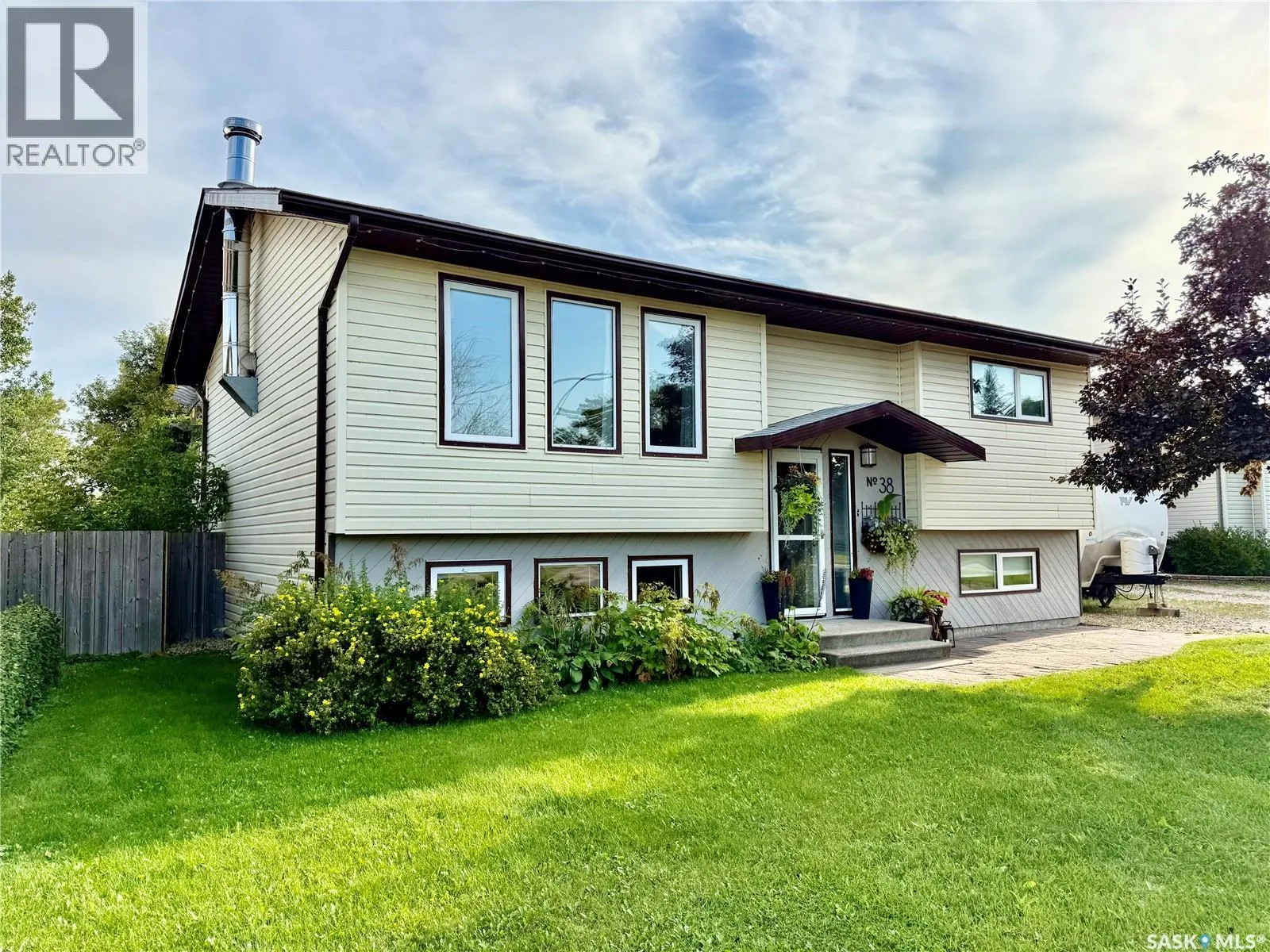 38 Howard CRESCENT
