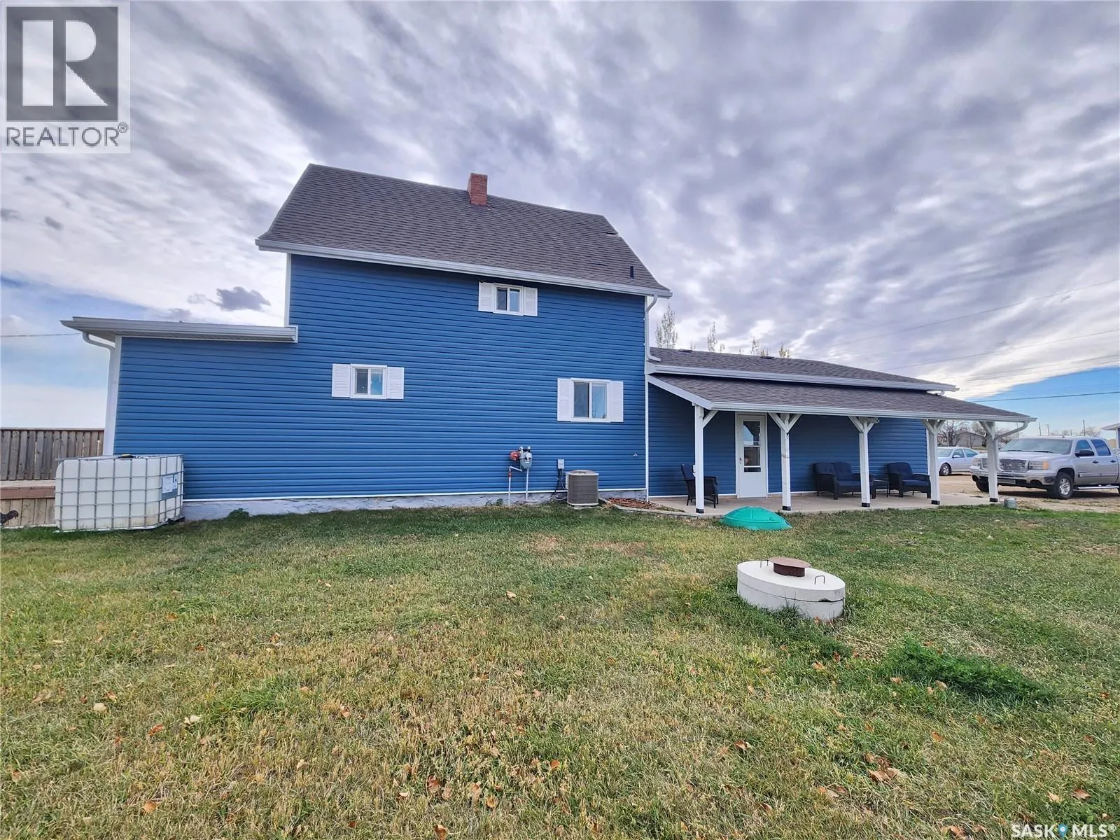 10 Danton STREET