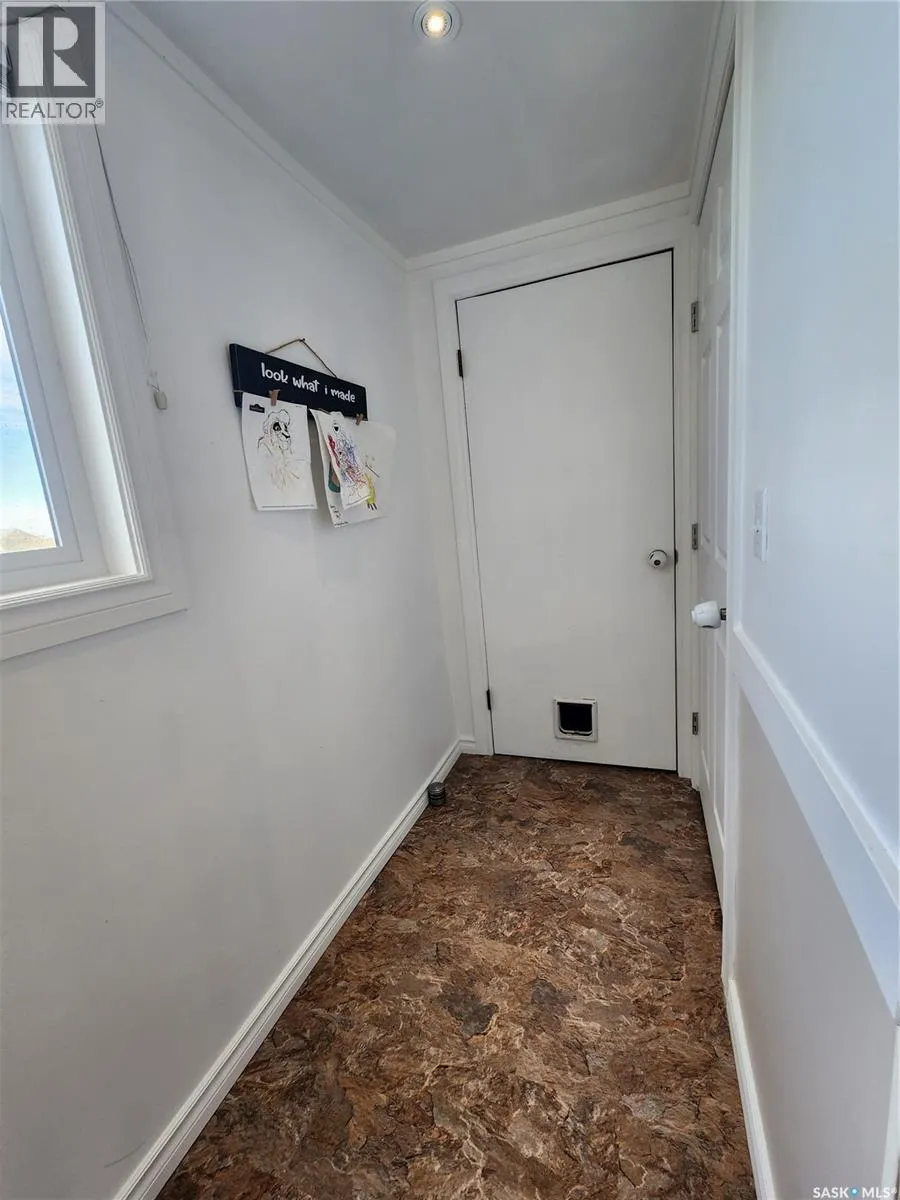 10 Danton STREET