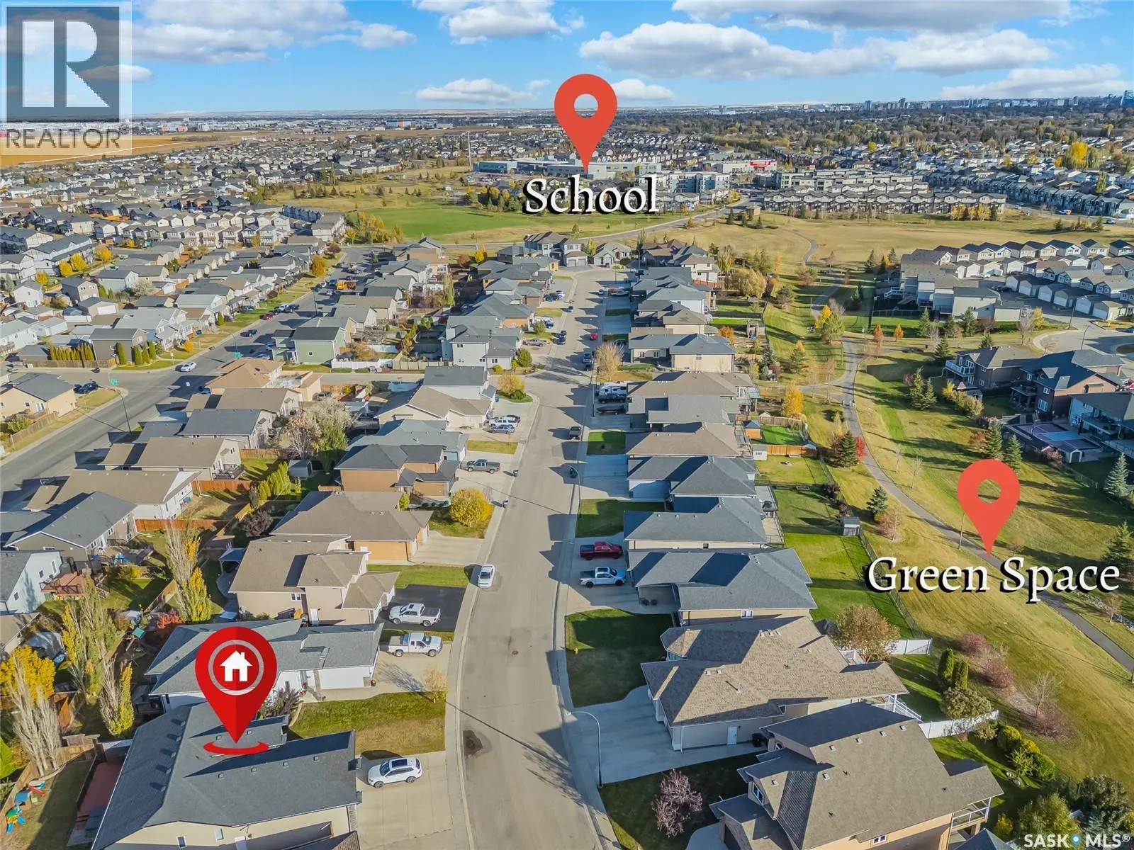 223 Greenfield CRESCENT