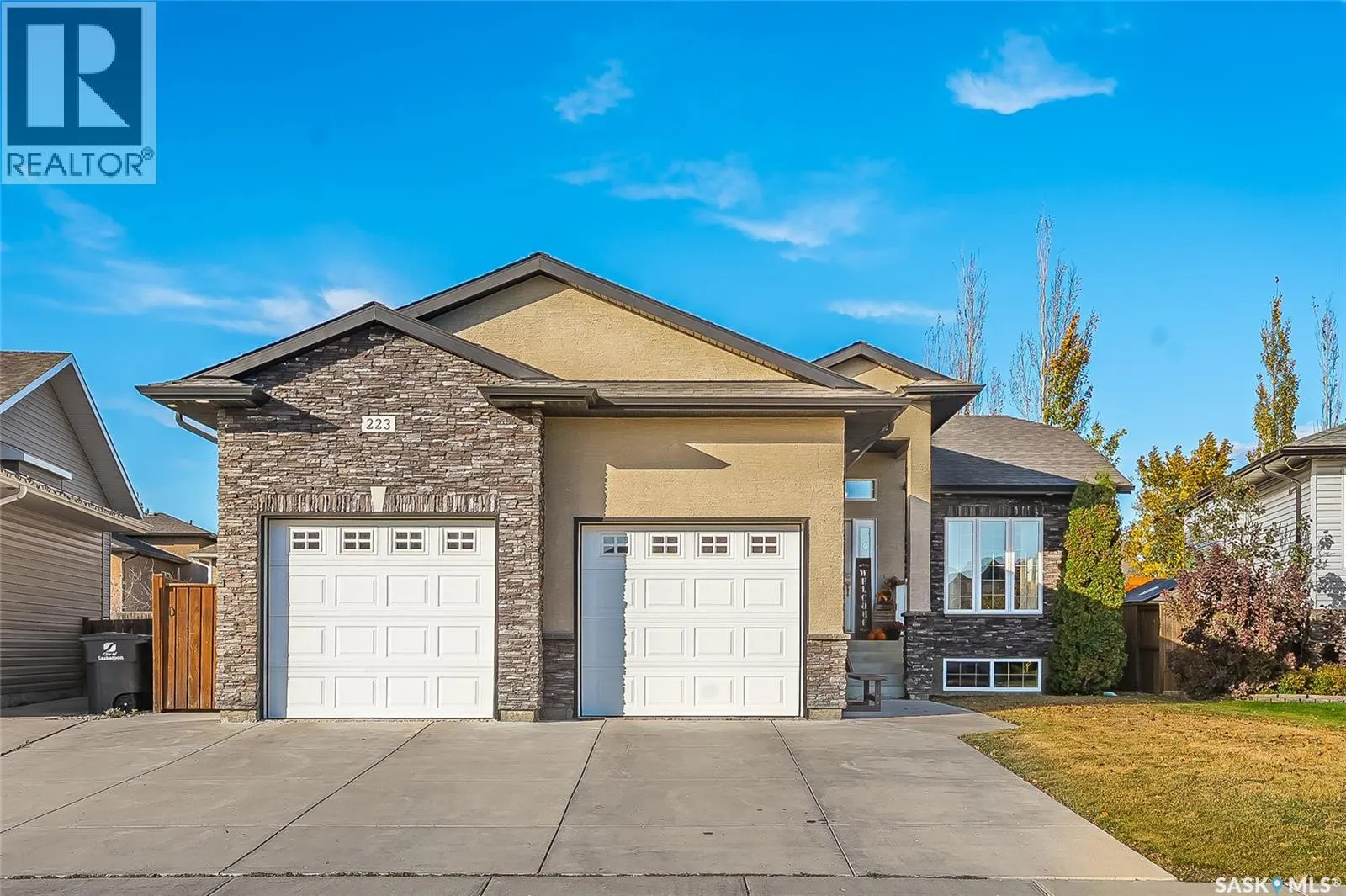 223 Greenfield CRESCENT