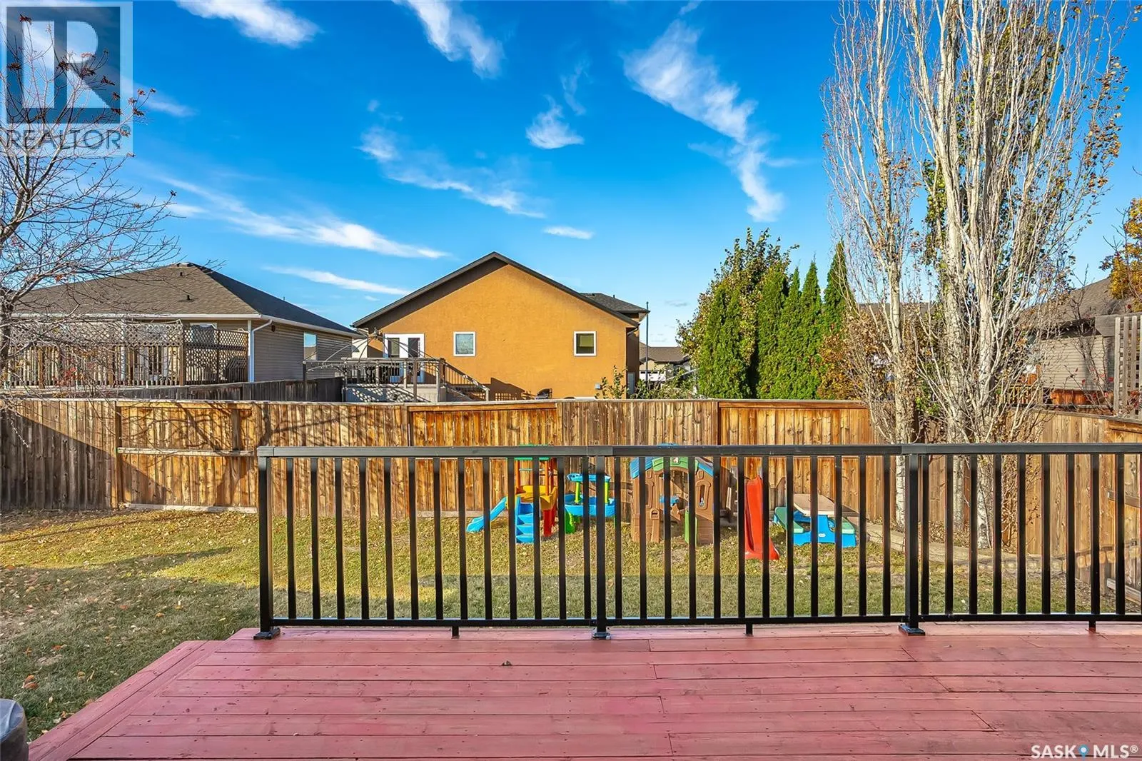 223 Greenfield CRESCENT