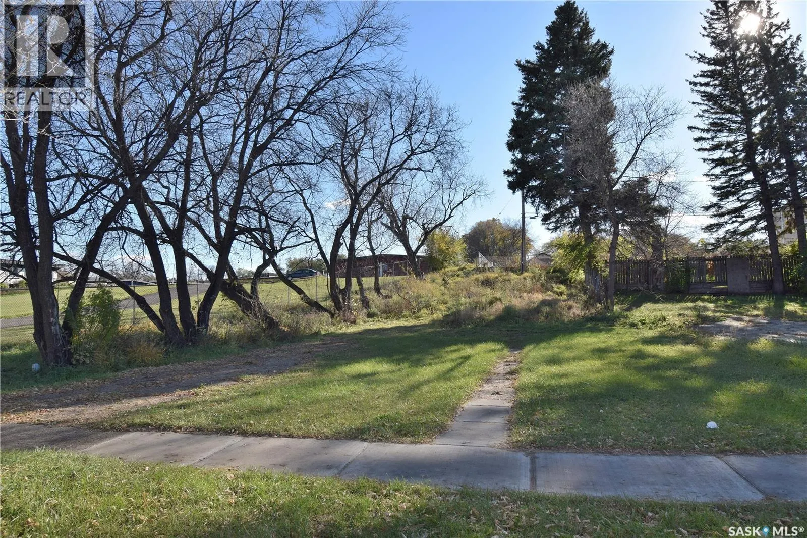 729 13th STREET W