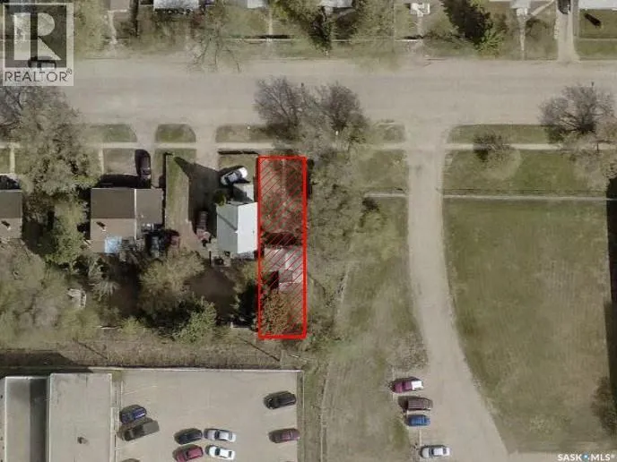 729 13th STREET W