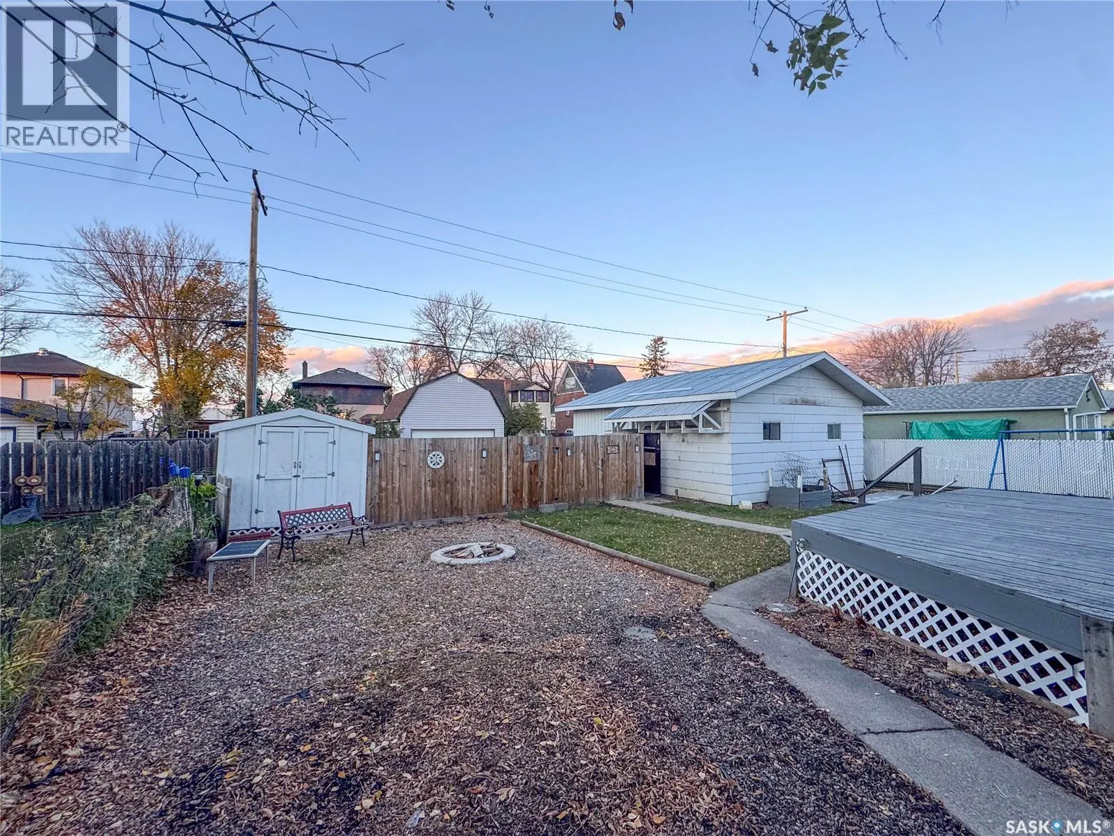 328 23rd STREET E
