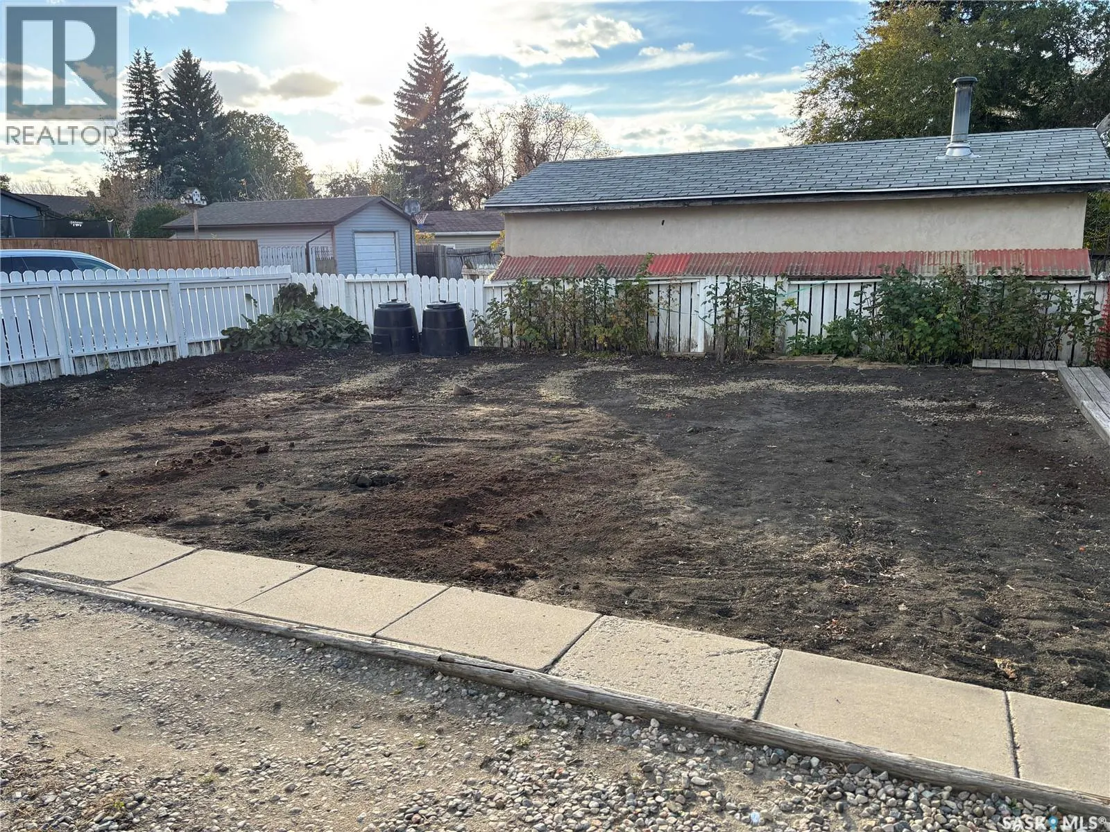 3213 33rd STREET W
