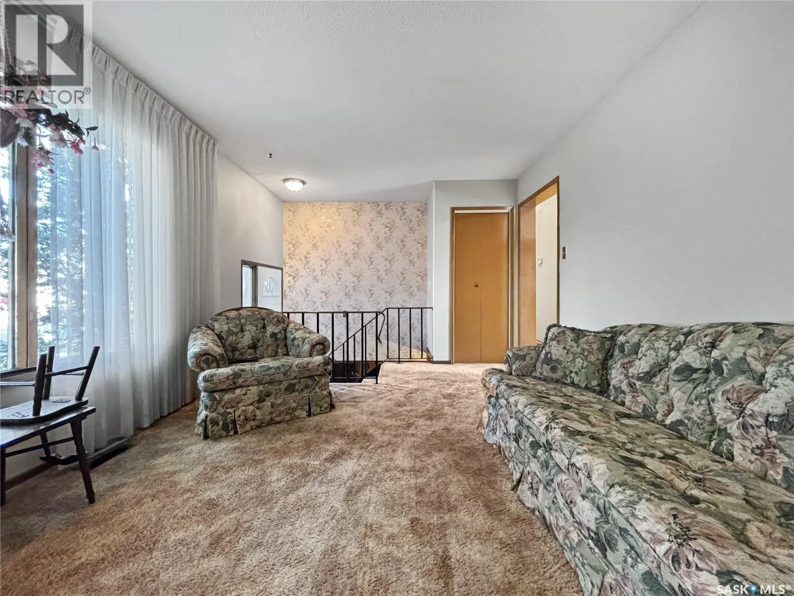 3213 33rd STREET W