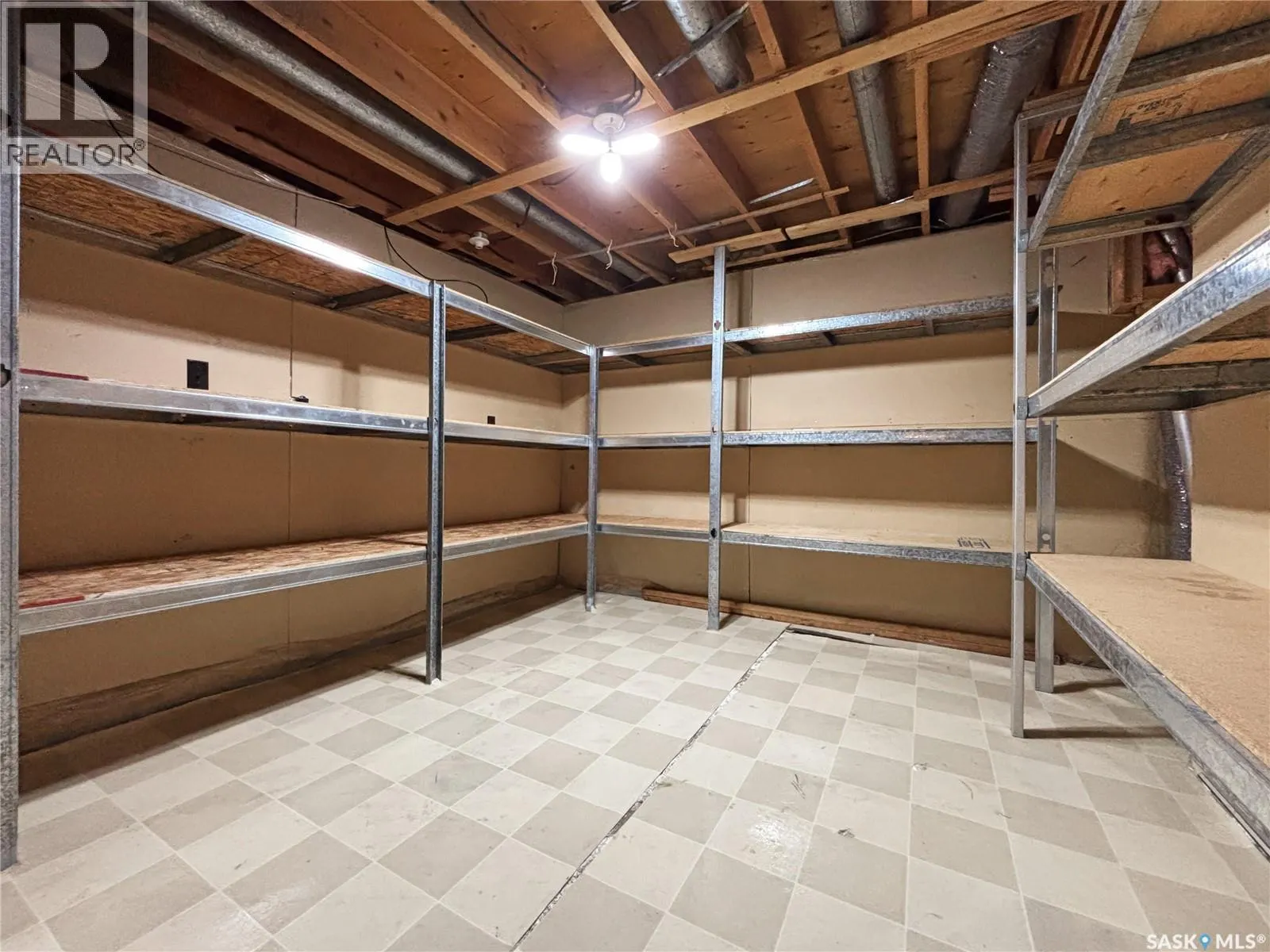 3213 33rd STREET W