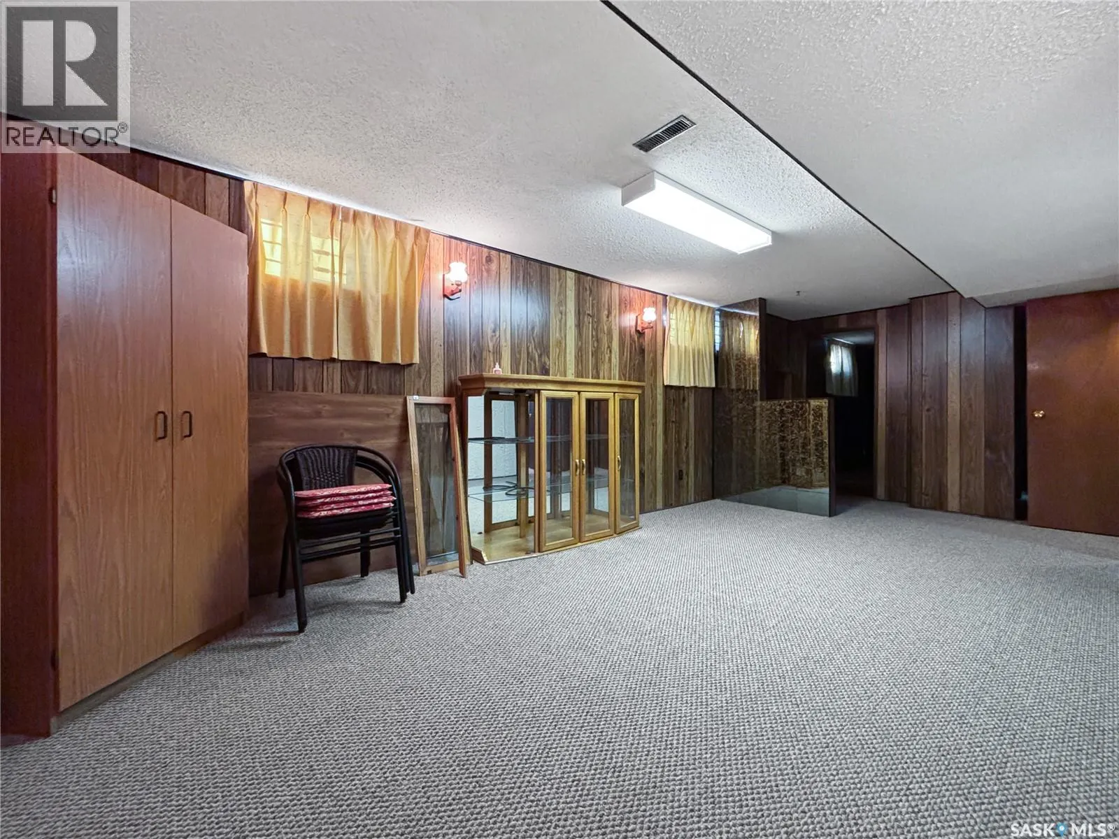 3213 33rd STREET W