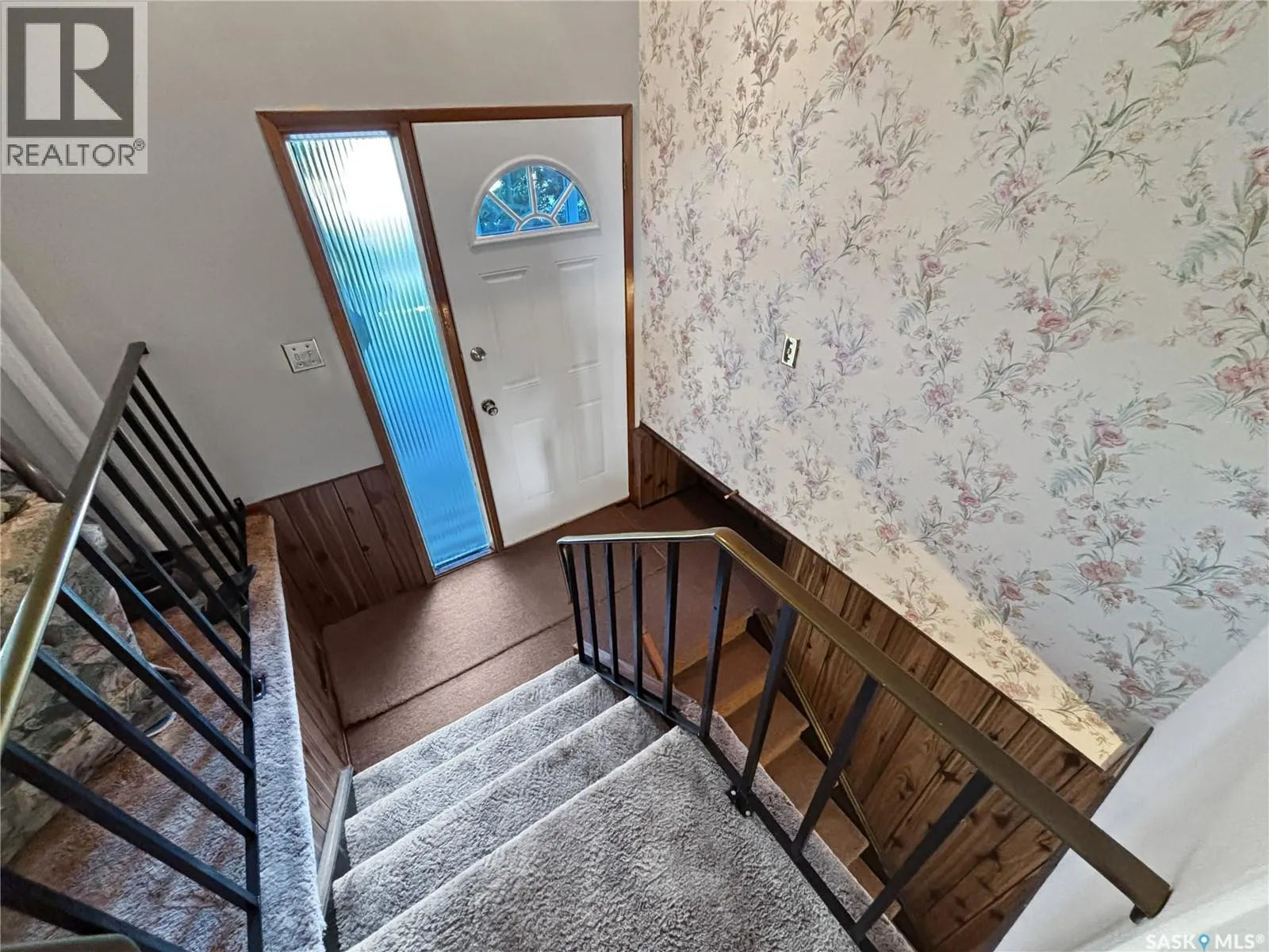 3213 33rd STREET W