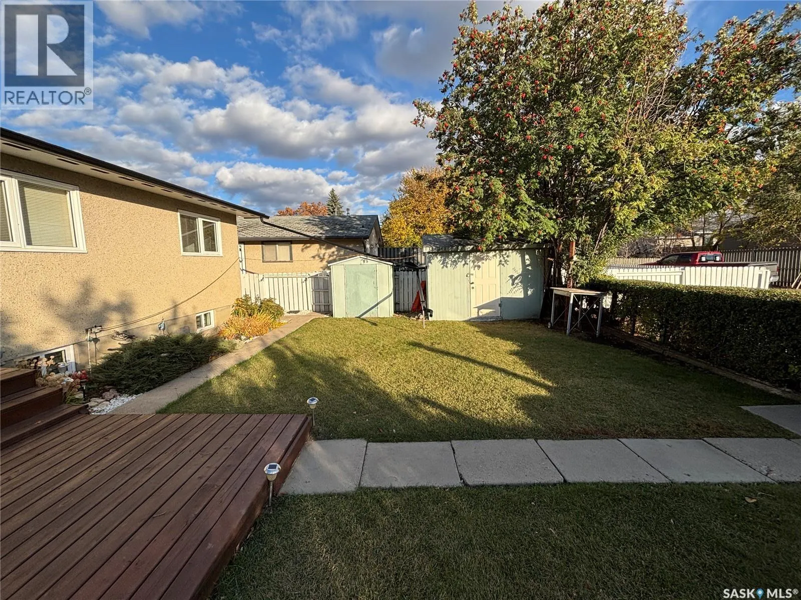 3213 33rd STREET W