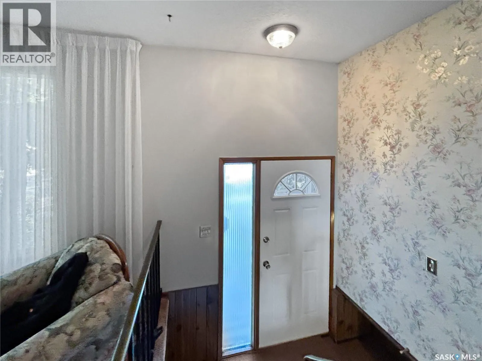 3213 33rd STREET W