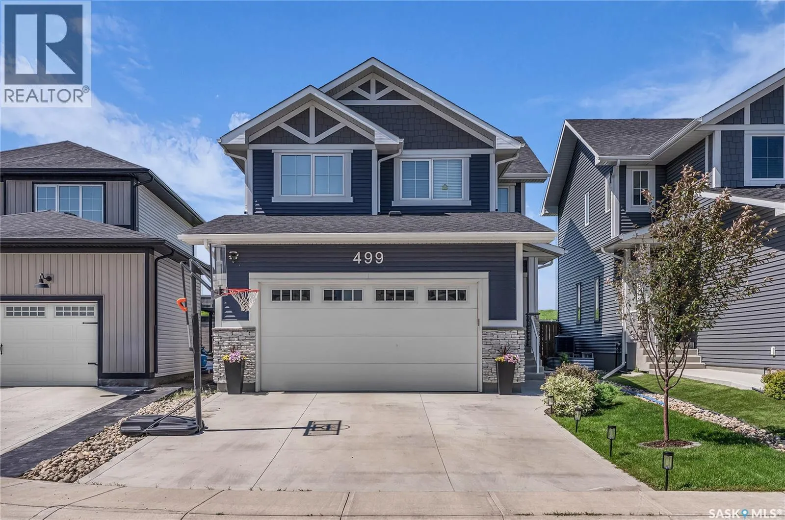 499 McFaull CRESCENT